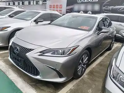 Lexus ES 2021