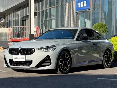 BMW M240i 2026