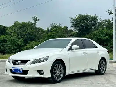 Toyota Reiz 2013