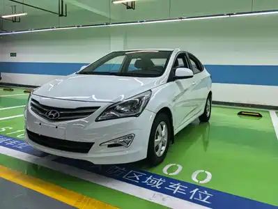 Hyundai Verna 2015