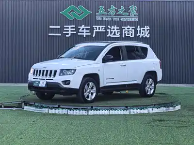 Jeep Compass (Import) 2015