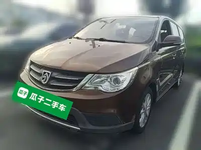 Baojun 730 2015
