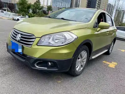 Suzuki SX4 S-Cross 2015