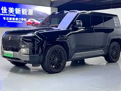 Yangwang U8 2024