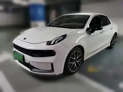 Lynk & Co 03 2020