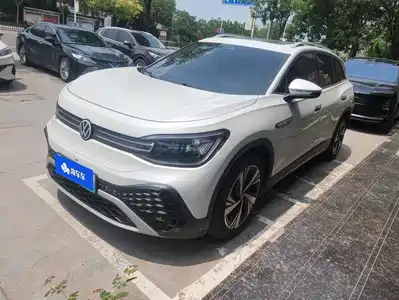Volkswagen ID.6 CROZZ 2022