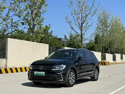 Volkswagen Tiguan L PHEV 2021