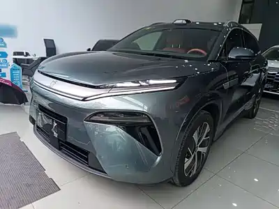 BYD Tang L 2025