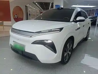 BYD Tang L 2025