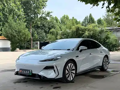 Geely Galaxy E8 2025