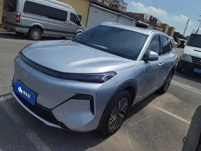 Geely Galaxy Starship 7 EM-i 2025