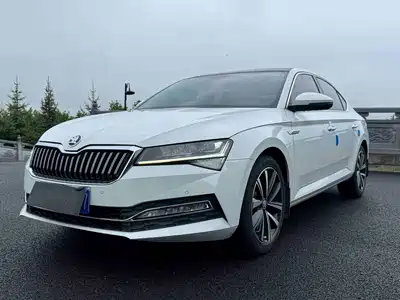 Škoda Superb 2023