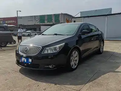 Buick LaCrosse 2011