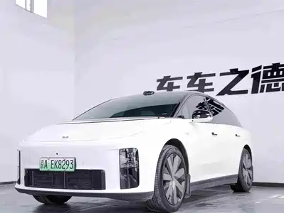 Li Auto i6 2025