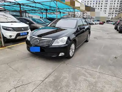 Toyota Crown 2011