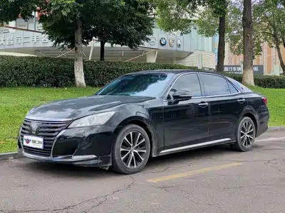 Toyota Crown 2019