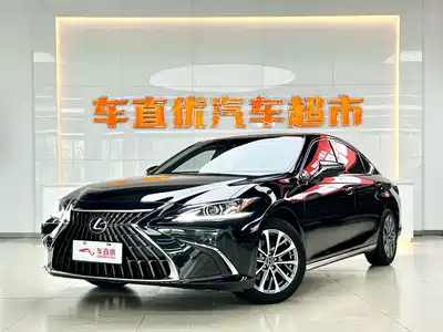 Lexus ES 2023