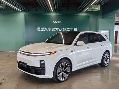 Li Auto L7 2025