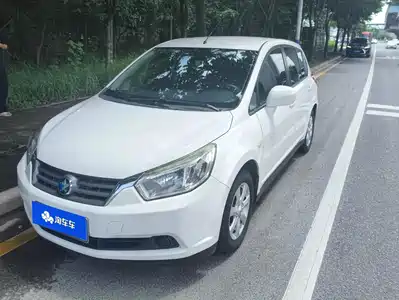 Venucia R50 2013
