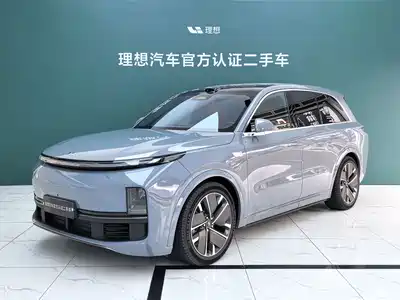 Li Auto L8 2025