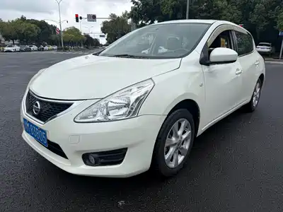 Nissan Tiida 2015