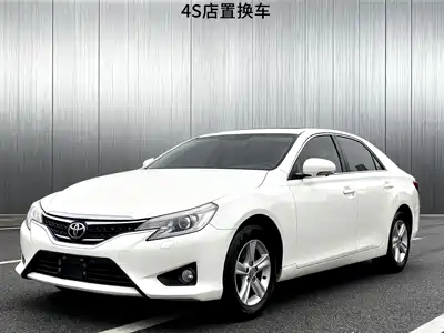 Toyota Reiz 2016