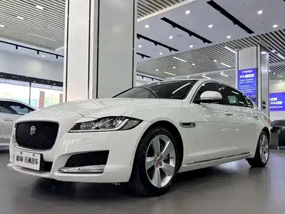 Jaguar XFL 2018