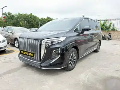 Hongqi HQ9 PHEV 2025