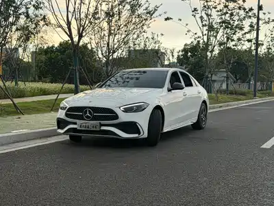 Mercedes-Benz C-Class 2025