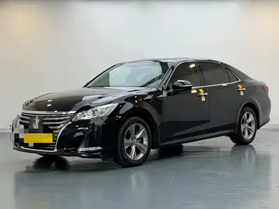 Toyota Crown 2016