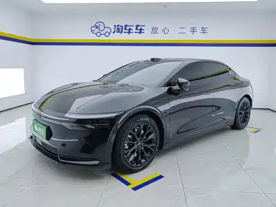 ZEEKR 007 2025