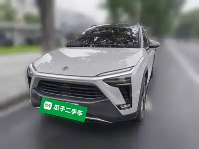 NIO ES8 2021