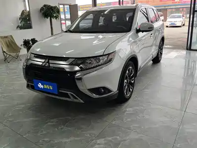 Mitsubishi Outlander 2020