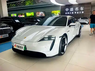 Porsche Taycan 2023