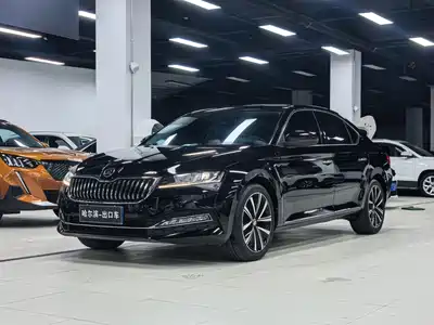 Škoda Superb 2023