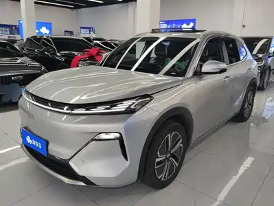 Geely Galaxy Starship 7 EM-i 2025