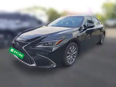 Lexus ES 2024