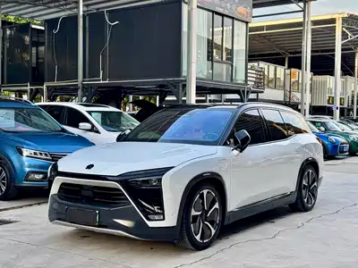 NIO ES8 2022
