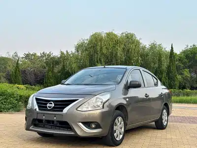 Nissan Sunny 2015