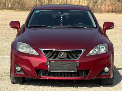 Lexus IS 2011
