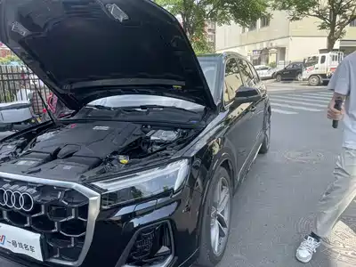 Audi Q7 2025