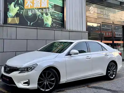 Toyota Reiz 2016