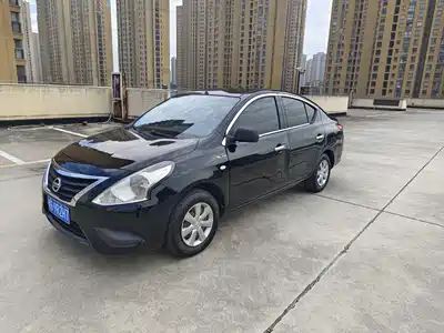 Nissan Sunny 2016