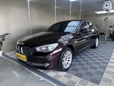 BMW 5 Series GT 2013