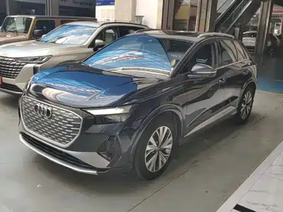 Audi Q4 e-tron 2023