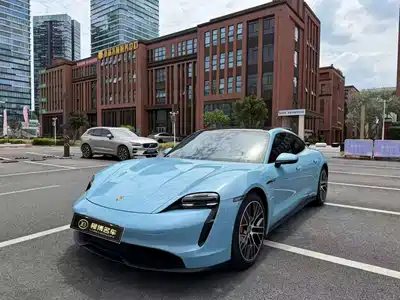 Porsche Taycan 2021