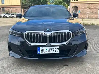 BMW 5 Series 2025