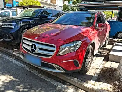 Mercedes-Benz GLA 2016