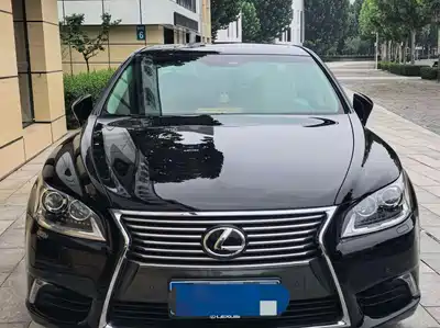 Lexus LS 2016
