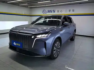Hongqi HS6 PHEV 2025